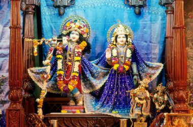Tanrı Krishna ve Radha 'nın idolü, iskoon hare krishna tapınağı, pune, maharashtra, Hindistan