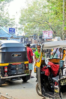 Santacruz Tren İstasyonu, Mumbai, Maharashtra, Hindistan, Asya