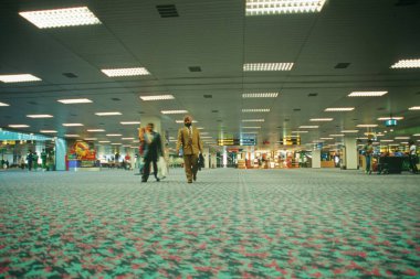 Singapur, Asya 'daki Modern Ofis Koridoru' ndaki İnsanlar