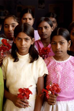 Kırsal kızlar, Ngo Ramkrishna Sarada Matematik ve Missan, Hazaribagh, Jharkhand, Hindistan 