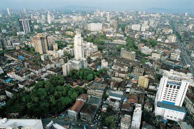 Mumbai maharashtra Hindistan 'daki büyük yolun havadan görüntüsü.