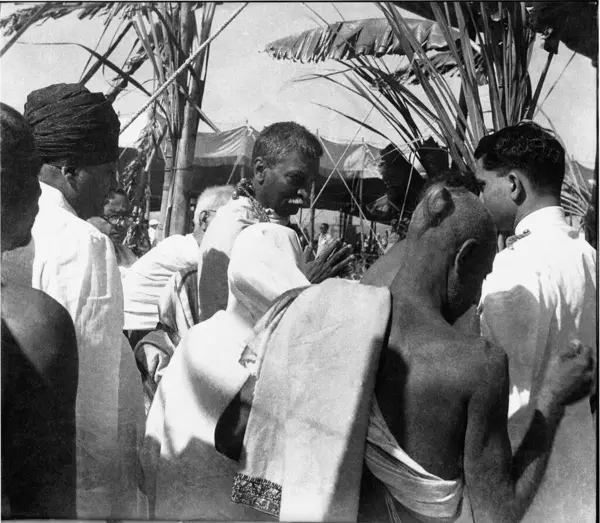 stock image First President Dr. Rajendra Prasad installation ceremony of new Somnath Temple, Saurashtra, Gujarat, India, 1950