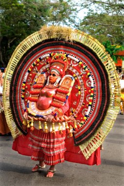 Onam kutlaması sırasında dans ediyorlar, Trivandrum, Kerala, Hindistan 2008 