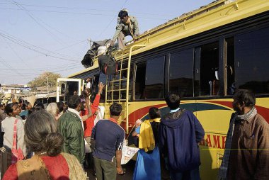 Jharkhand, Hindistan 'daki ulaşım sistemi. 