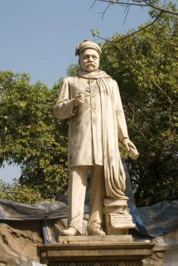 Gopal Krishna Gokhale 'nin heykeli vatansever ve devlet adamı Bombay Mumbai, Maharashtra, Hindistan 