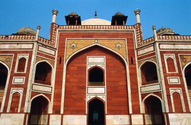 Humayun mezarı, Delhi, Hindistan 'ın büyük dekoratif cephesi.