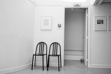 İki tasarımcı koltuğu, Henri Cartier Bresson Müzesi, Paris, Fransa, Avrupa