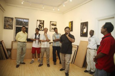 Anlamsız ', Ravi Shekhar' ın tuval üzerindeki soyutlamalar, Sanat Galerisi, Sanat, DINODIA, Nariman Point, Bombay Mumbai, Maharashtra, Hindistan