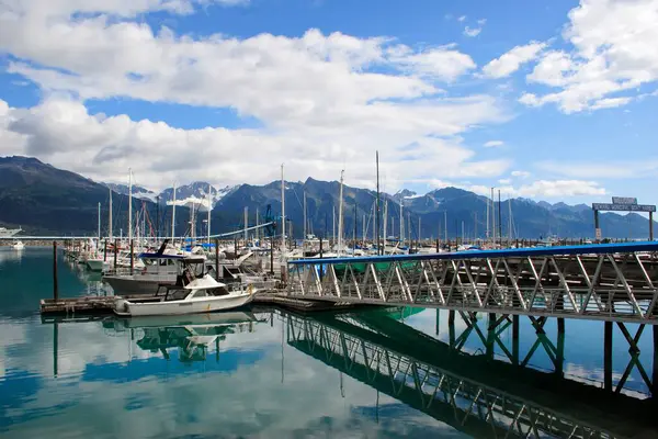 Liman, gemiler, Seward, Kenai Yarımadası Borough, Alaska, Amerika Birleşik Devletleri. 