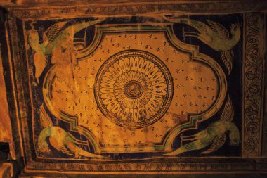 Brihadeshwara Tapınağı 'nın Tavanı, Kaveri Nehri deltasının başında yer alan Chola İmparatorluğu tarafından 11. yüzyılda inşa edilen Lord Shiva' ya adanmış Büyük Tapınak olarak da adlandırılır.