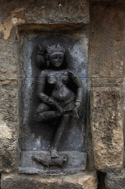 Mimarlık; chousath (64) yoginis tapınağı; Bhubaneswar; Orissa; Hindistan