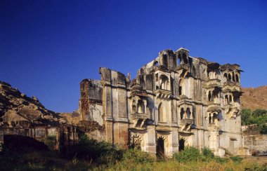 Idar 'daki Eski Saray Harabeleri, SabArkantha, Gujarat, Hindistan  