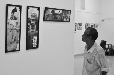Jagdish Agarwal fotoğraf sergisi, Cihangir Sanat Galerisi, Mumbai, Maharashtra, Hindistan, Asya