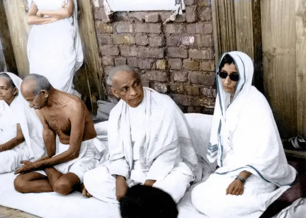 Kasturba ve Mahatma Gandhi, Sardar Vallabhbhai Patel, Rajkumari Amrit Kaur, Hindistan, Asya, Temmuz 1939