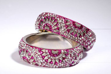 Elmas bilezik, Hindistan