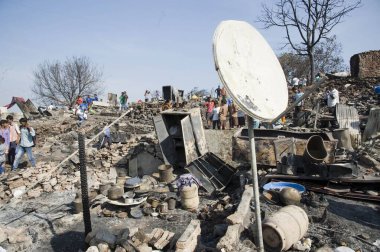 Kenar mahalle yangını, damu nagar, kandivali, mumbai, maharashtra, Hindistan, Asya