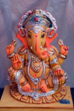 Hindistan 'ın Maharashtra bölgesindeki Pune' de Tanrı Ganesh 'in idolü.