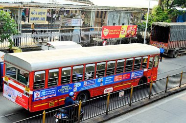Deniz hatları tren istasyonu, Mumbai, Maharashtra, Hindistan, Asya 