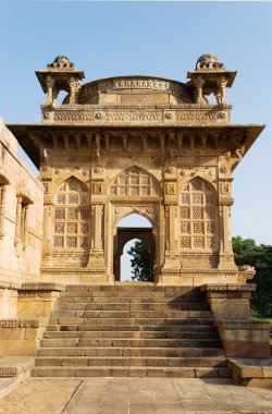 Champaner Pavagadh , entrance gate to Jami Masjid complex made of sand stone built in 15th century AD by the ruler Mahmud Begda , Archaeological park , Champaner , Gujarat , India , Asia clipart