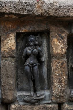 Mimarlık; chousath (64) yoginis tapınağı; Bhubaneswar; Orissa; Hindistan