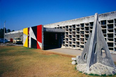 Le Corbusiers Mimarlık Koleji mimarisi, Chandigarh UT, Hindistan 