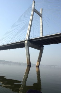 Yamuna Nehri üzerindeki köprü, Allahabad, Uttar Pradesh, Hindistan