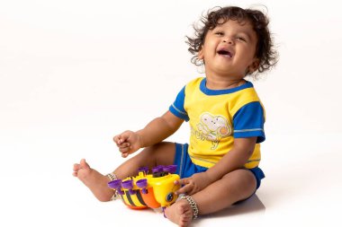 Güney Asyalı 10 aylık çocuk