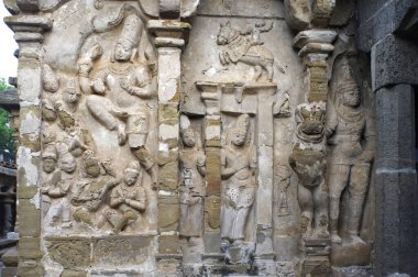 Tamilnadu Hindistan Asya 'daki Kanchipuram' daki Vaikuntha Perumal Tapınağı 'nda yardım