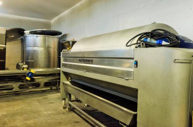 Şarap, üzüm mayalama fabrikası, Virginia, ABD