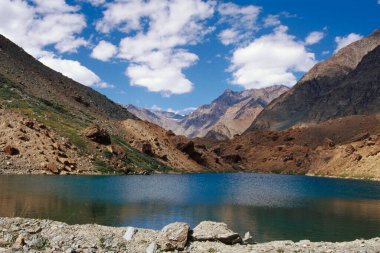 Suraj kund gölü, ladakh, Jammu ve Kashmir, Hindistan 