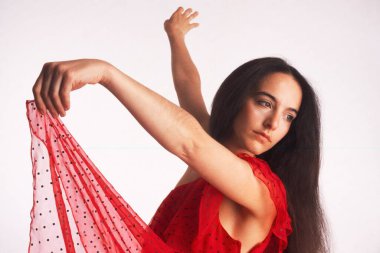 Kırmızılı genç dansçı, Rochester, New York, Amerika Birleşik Devletleri. 