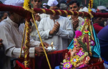 Ganesh Batımı, Mumbai, Maharashtra, Hindistan 