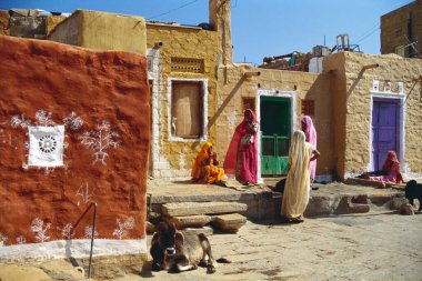 Jaisalmer kalesinde boyalı ev, Rajasthan, Hindistan