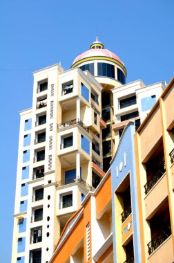 Kharghar 'daki modern mimar; Navi Mumbai; Maharashtra; Hindistan