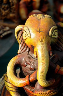 Mutlu Ganesh Chaturthi. Hint Hindu Tanrısı, Ganesha Balçıktan heykeli 