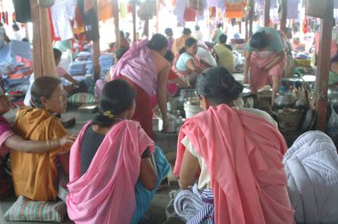 Khawairambant pazarı, kadın pazarı, Imphal, Manipur, Hindistan 