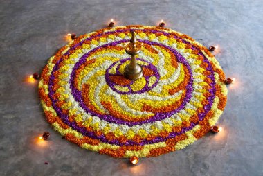 Onam festivali için çiçek süsleme, kerala, Hindistan 