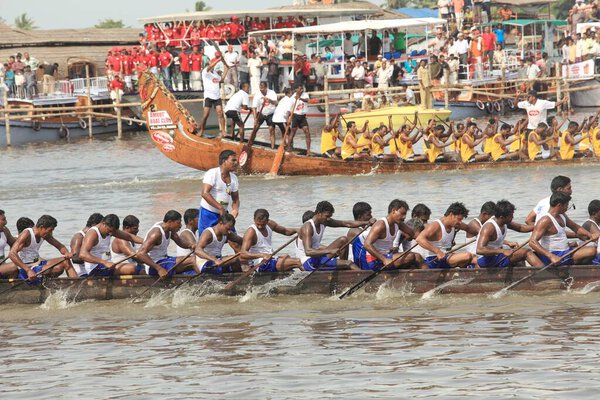 Snake boat race on punnamada lake, Alleppey, Alappuzha, Kerala, India   