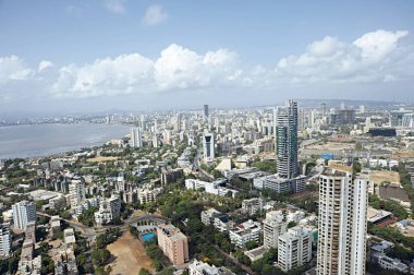 Mumbai Maharashtra Hindistan 'daki Worli deniz manzarası.
