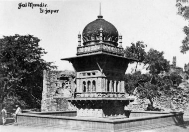 Jal Mandir; Bijapur; Karnataka; Hindistan