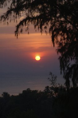 Günbatımı, Mochemad, Sindhudurga, Maharashtra, Hindistan