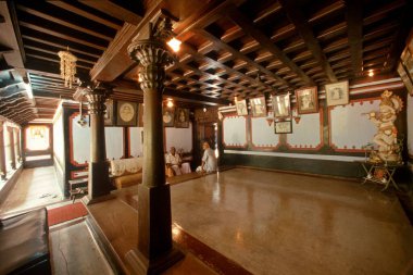 Kerala, Hindistan 'daki Tharwad Chittur Evi' nin içi. 