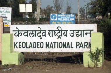 Keoladeo Gana Ulusal Parkı yönetim kurulu Bharatpur Rajasthan Hindistan Asya 