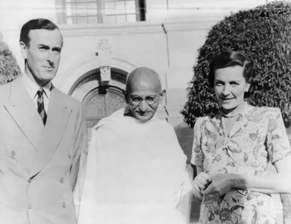 stock image Mahatma Gandhi at his first meeting with British Viceroy Lord Mountbatten and his wife, New Delhi, India, March 31, 1947   