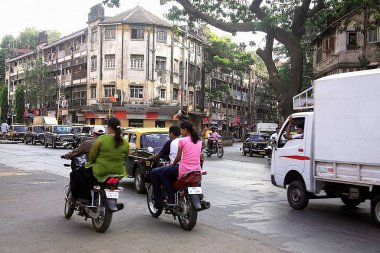 Eski bina, Chawl Parvarti, DR. Dadasaheb Bhadkamkar yolu, Grant yolu, Bombay, Mumbai, Maharashtra, Hindistan 