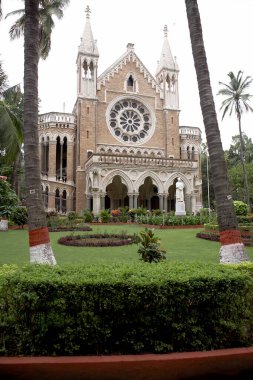 Mumbai Üniversitesi toplantı salonu Gotik mimari tarzıyla inşa edilmiş Mumbai Bombay, Maharashtra, Hindistan 