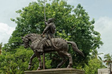 Alibag, Maharashtra, Hindistan, Asya 'da Chatrapati Shivaji Maharaj Heykeli 