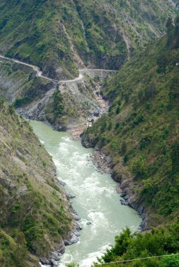 Chenab River Hill Jammu Srinagar yolu Jammu & Kashmir Hindistan Asya 
