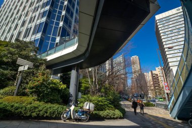 Skywalk, Tokyo, Japonya 'nın gündüz çekimi.