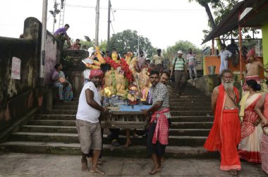Tanrıça Durga, Kolkata, Batı Bengal, Hindistan, Asya 'nın Idol' ünü taşıyan insanlar